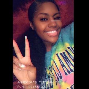 Meet your Posher, Anna